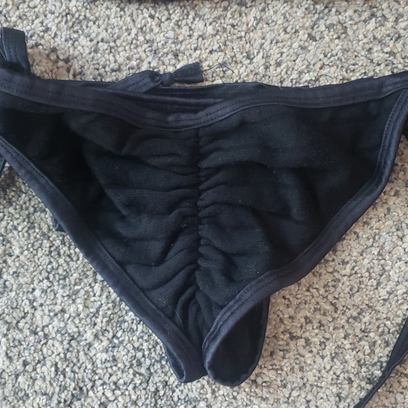 One of a kind scrunch butt triangle bikini - Picture 5 of 7